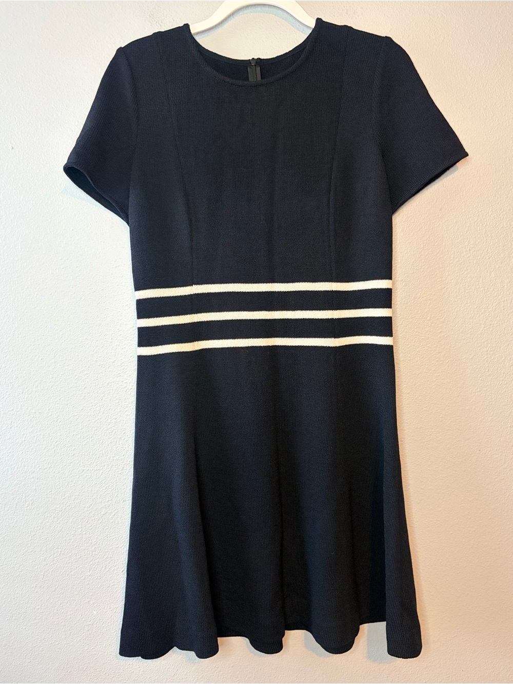 ST JOHN COLLECTION KNIT DRESS